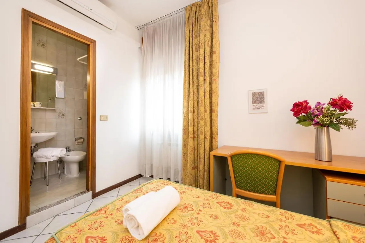 Affittacamere Camelia Rooms Venice Guesthouse Mestre